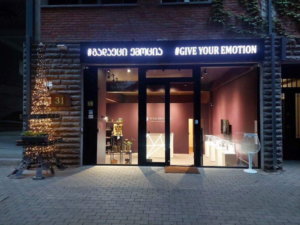 The wine spilled into the jewelry.