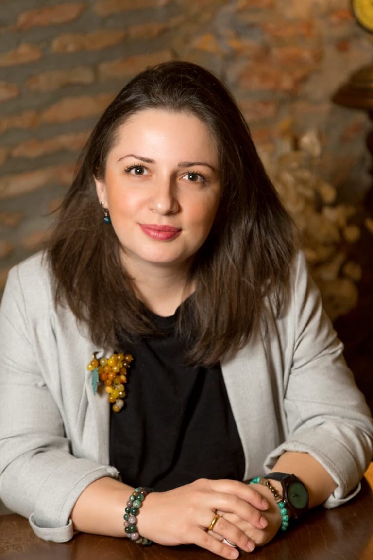 For the first time in the world! A Georgian brand produces jewelry made from wine stone