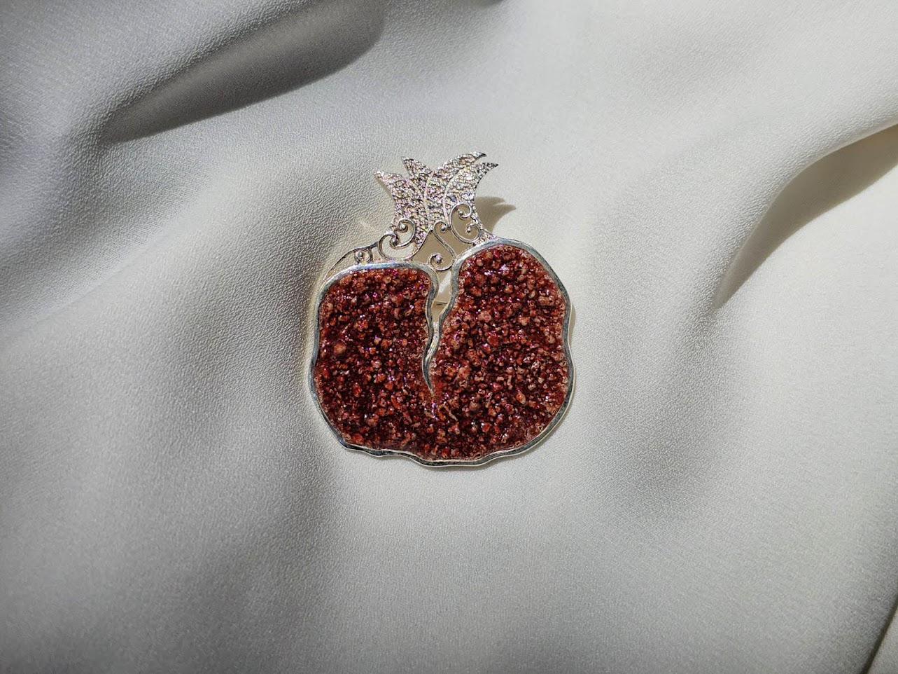 Brooch "Pomegranate"