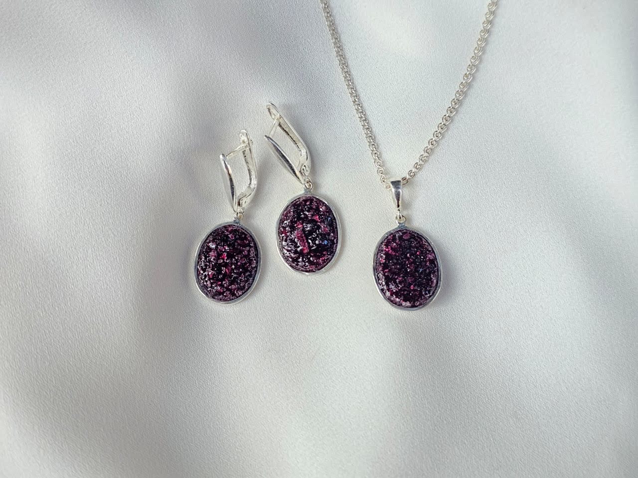 set “Oval”
