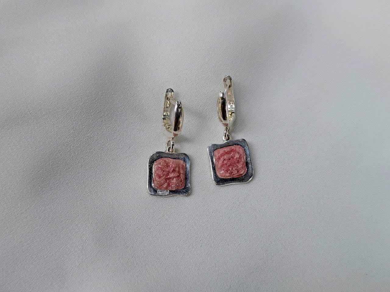 Earring "Round corner"